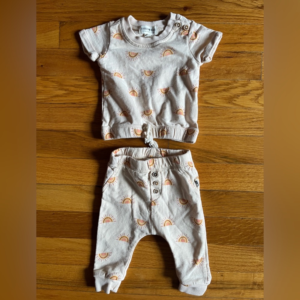 0-3 M Khaki Matching Set ☀️
